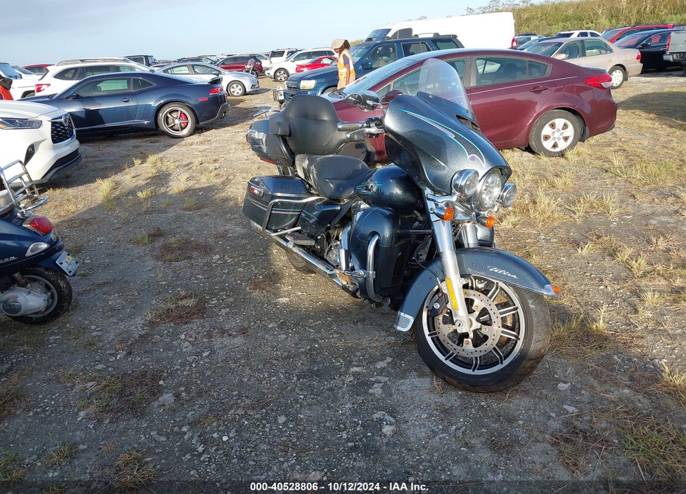 2015 HARLEY-DAVIDSON FLHTCU ULTRA CLASSIC ELECTRA GLD VIN: 1HD1FCM12FB645526