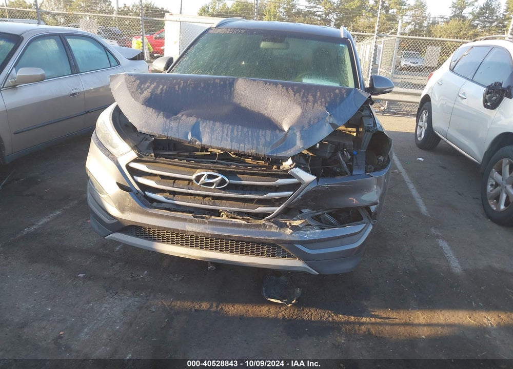 2018 HYUNDAI TUCSON SPORT VIN: KM8J33AL1JU731645