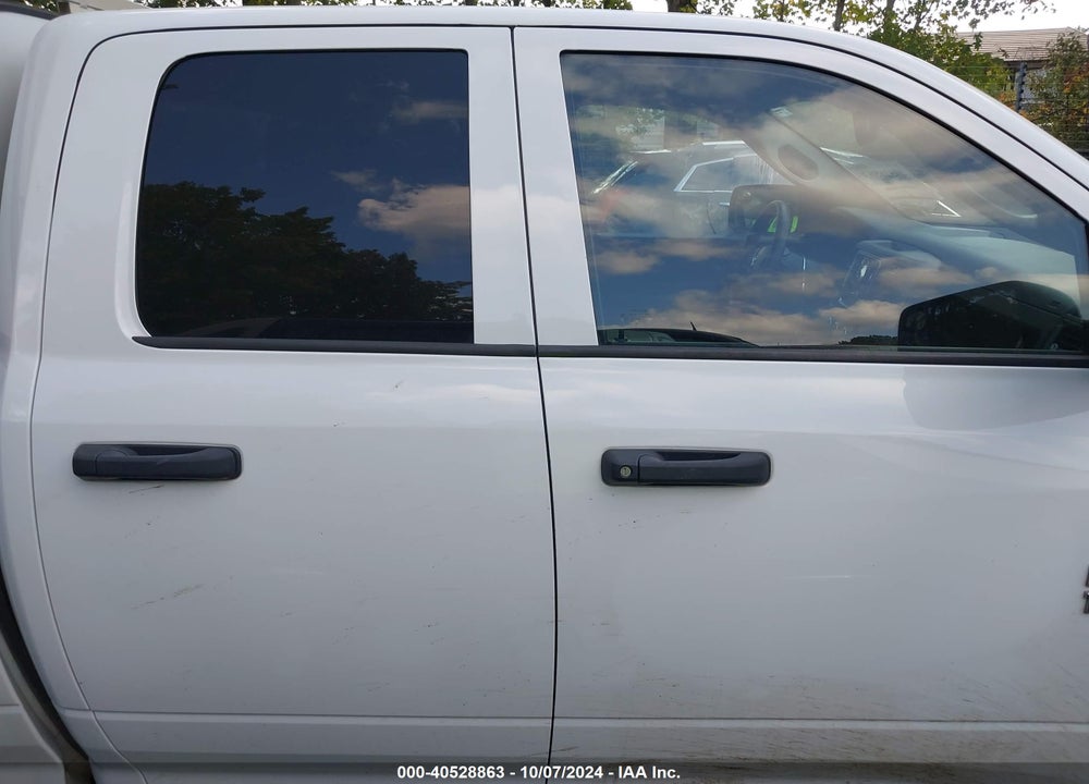 2019 RAM 1500 CLASSIC TRADESMAN 4X4 6'4 BOX VIN: 1C6RR7FT3KS715411