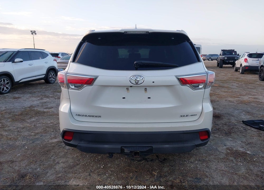 2016 TOYOTA HIGHLANDER XLE V6 VIN: 5TDJKRFH7GS338907