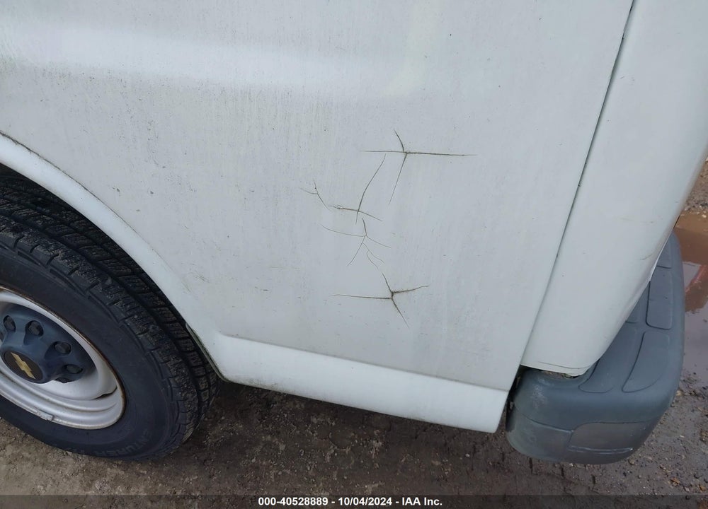 2002 CHEVROLET EXPRESS VIN: 1GCGG25R121197819