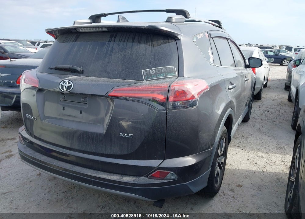 2017 TOYOTA RAV4 XLE VIN: 2T3WFREV1HW391734