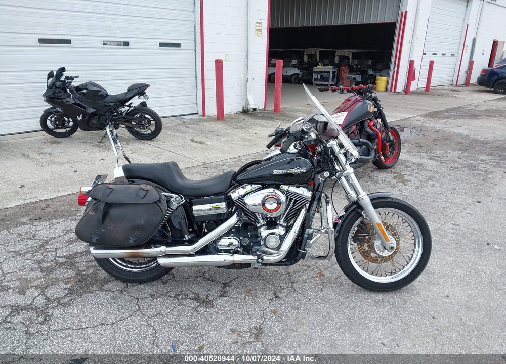 2012 HARLEY-DAVIDSON FXDC DYNA SUPER GLIDE VIN: 1HD1GV415CC304345
