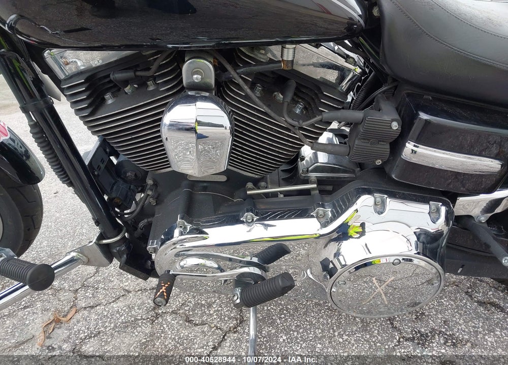 2012 HARLEY-DAVIDSON FXDC DYNA SUPER GLIDE VIN: 1HD1GV415CC304345