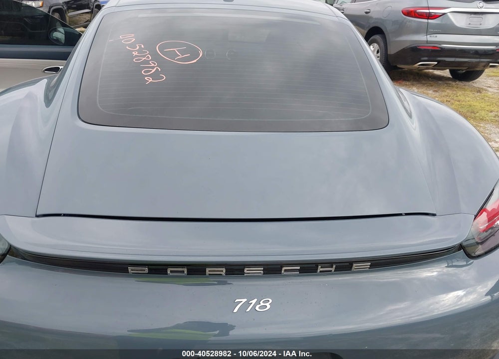 2018 PORSCHE 718 CAYMAN VIN: WP0AA2A80JK261619