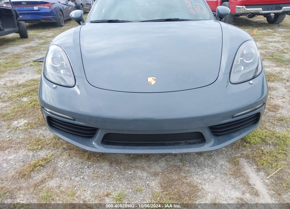 2018 PORSCHE 718 CAYMAN VIN: WP0AA2A80JK261619