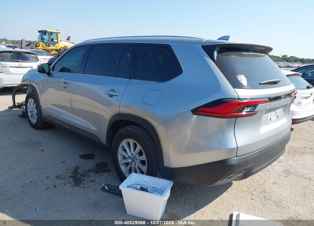 2024 TOYOTA GRAND HIGHLANDER XLE VIN: 5TDAAAA56RS002492