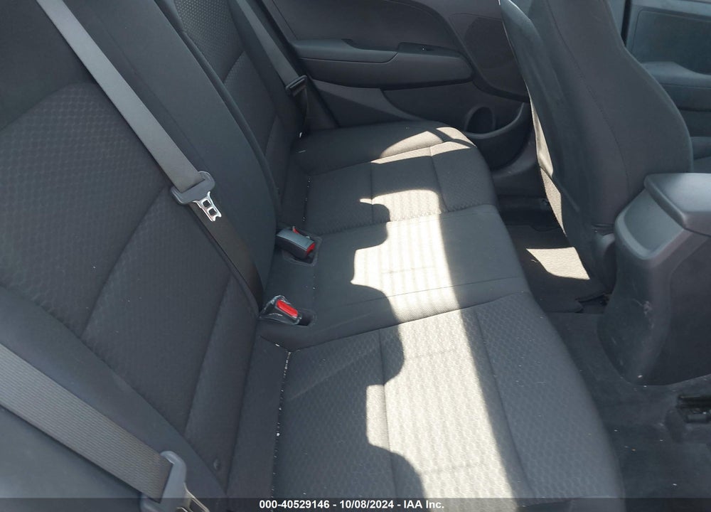 2019 HYUNDAI ELANTRA SE VIN: 5NPD74LF8KH496434