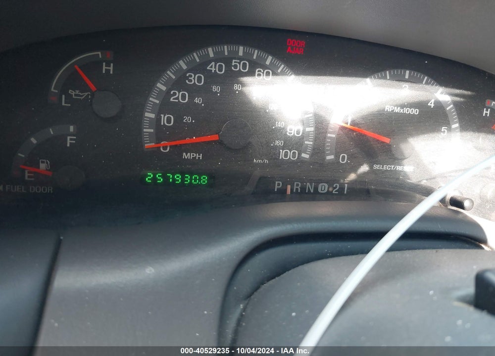 2002 FORD F-150 LARIAT/XLT VIN: 1FTRW08662KD18551