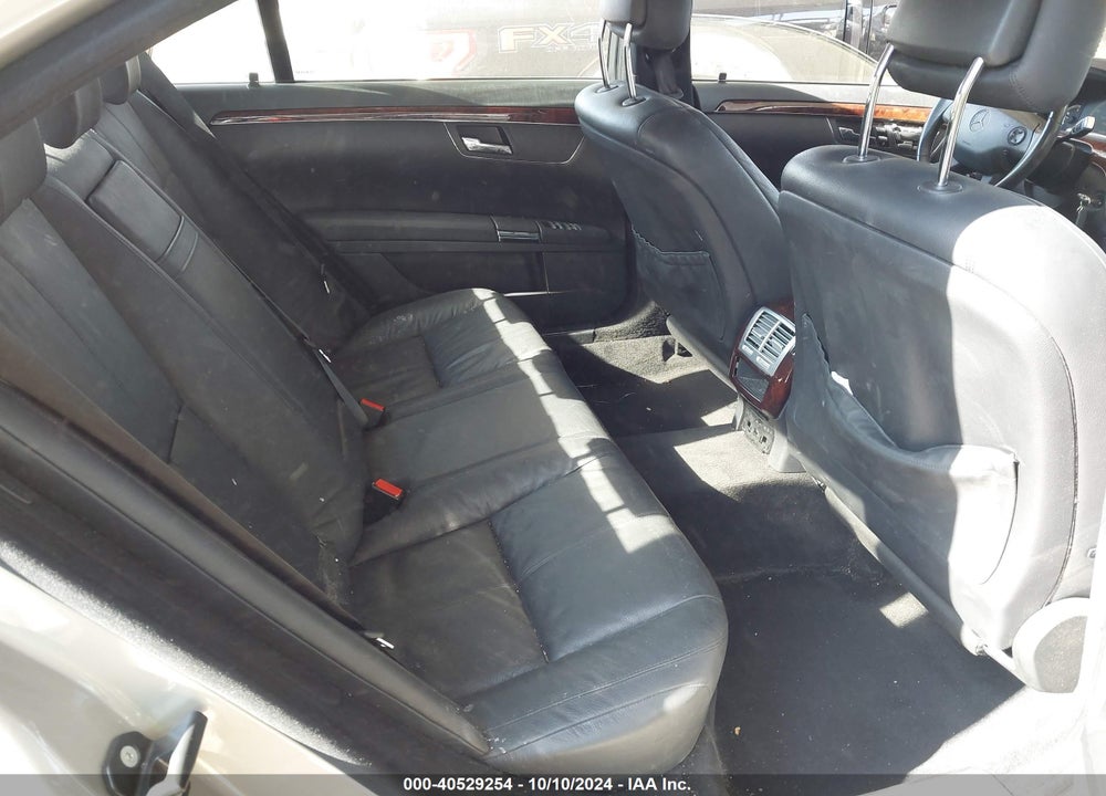 2008 MERCEDES-BENZ S 550 VIN: WDDNG71X58A151059
