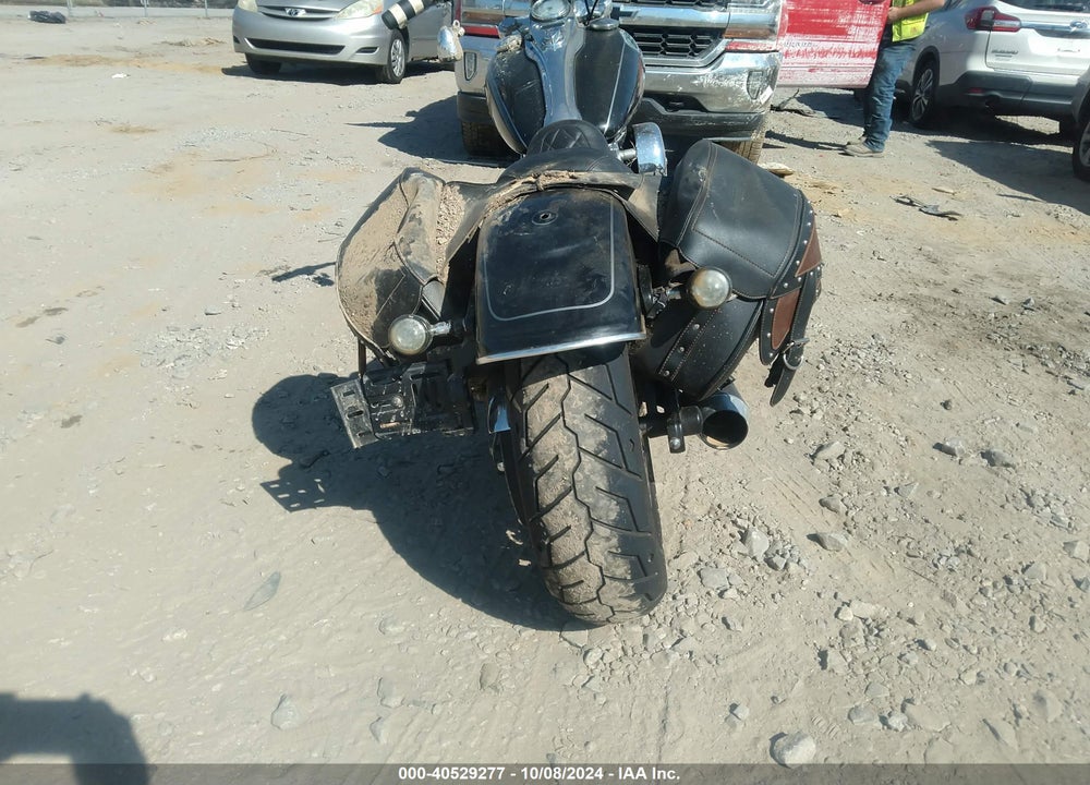 2011 HARLEY-DAVIDSON FXDWG VIN: 1HD1GP410BC308295