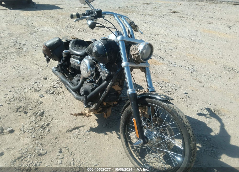 2011 HARLEY-DAVIDSON FXDWG VIN: 1HD1GP410BC308295