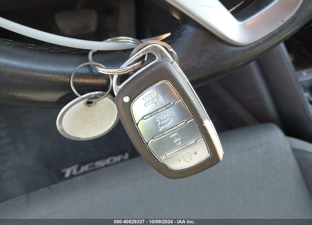 2018 HYUNDAI TUCSON SPORT VIN: KM8J33AL3JU745546