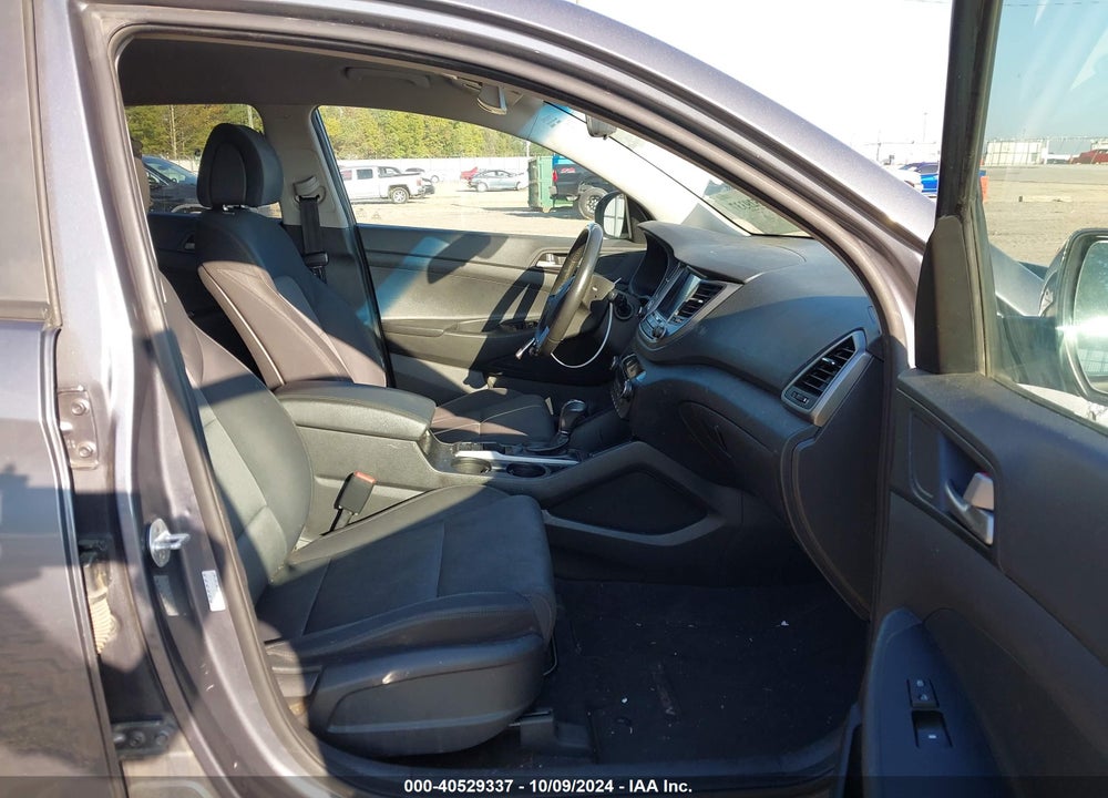 2018 HYUNDAI TUCSON SPORT VIN: KM8J33AL3JU745546