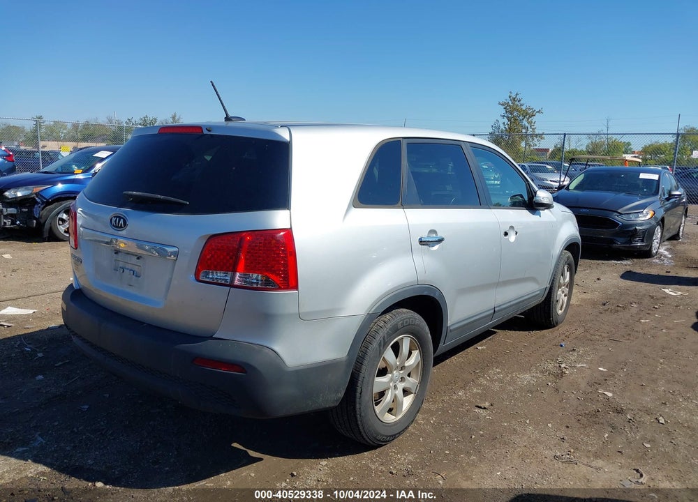 2012 KIA SORENTO LX VIN: 5XYKT3A11CG248412