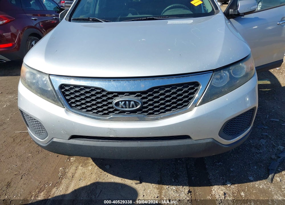 2012 KIA SORENTO LX VIN: 5XYKT3A11CG248412