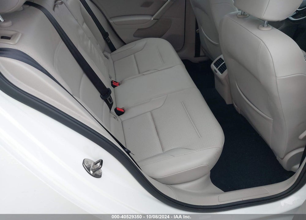 2015 VOLKSWAGEN GOLF TSI SE 4-DOOR VIN: 3VW217AU9FM000985