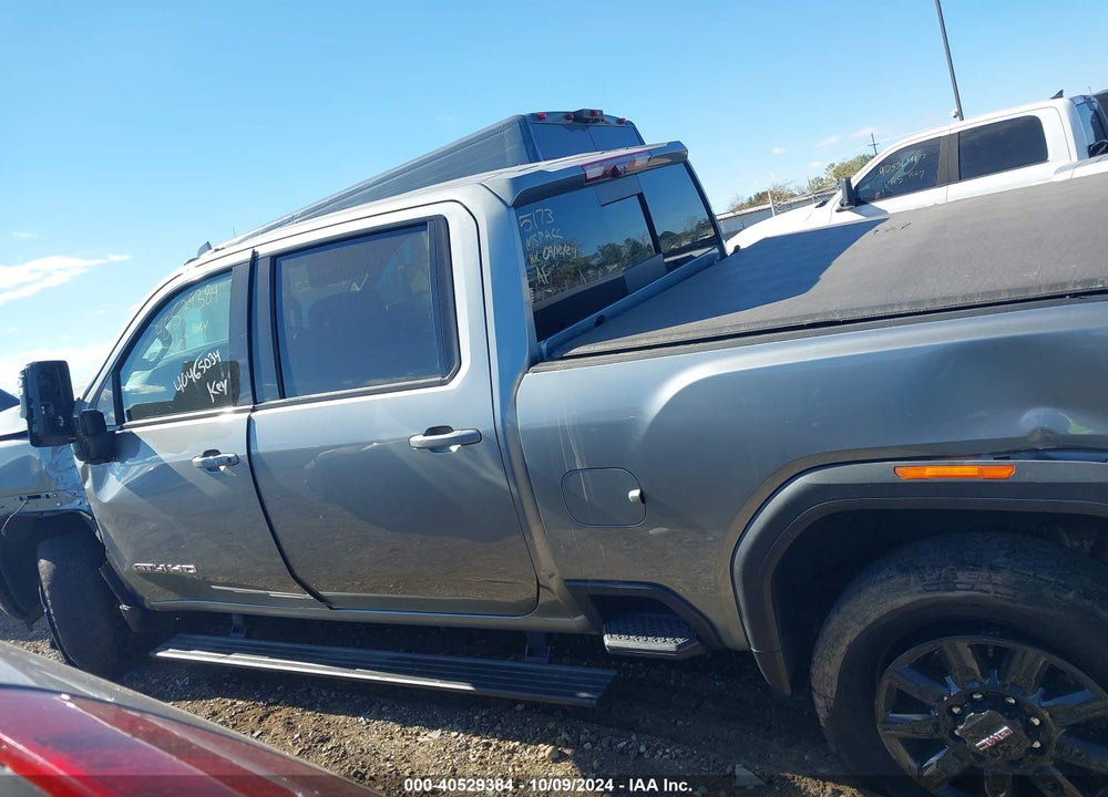 2024 GMC SIERRA 3500HD 4WD  STANDARD BED AT4 VIN: 1GT49VE7XRF165798