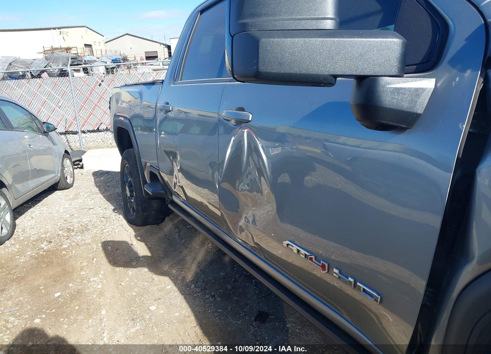 2024 GMC SIERRA 3500HD 4WD  STANDARD BED AT4 VIN: 1GT49VE7XRF165798