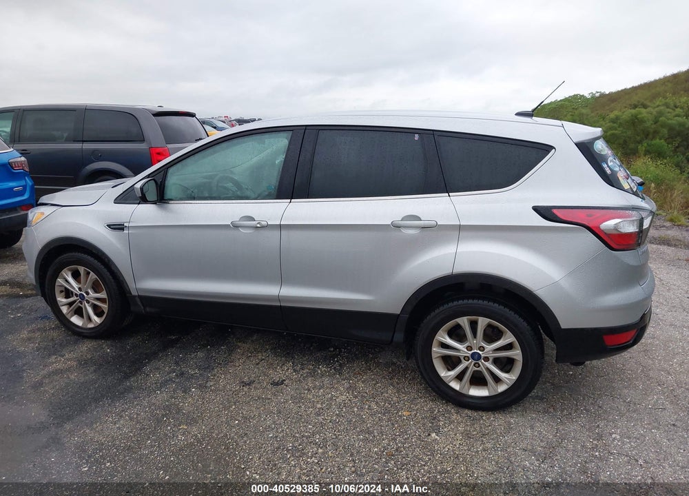 2017 FORD ESCAPE SE VIN: 1FMCU0GD6HUB53573
