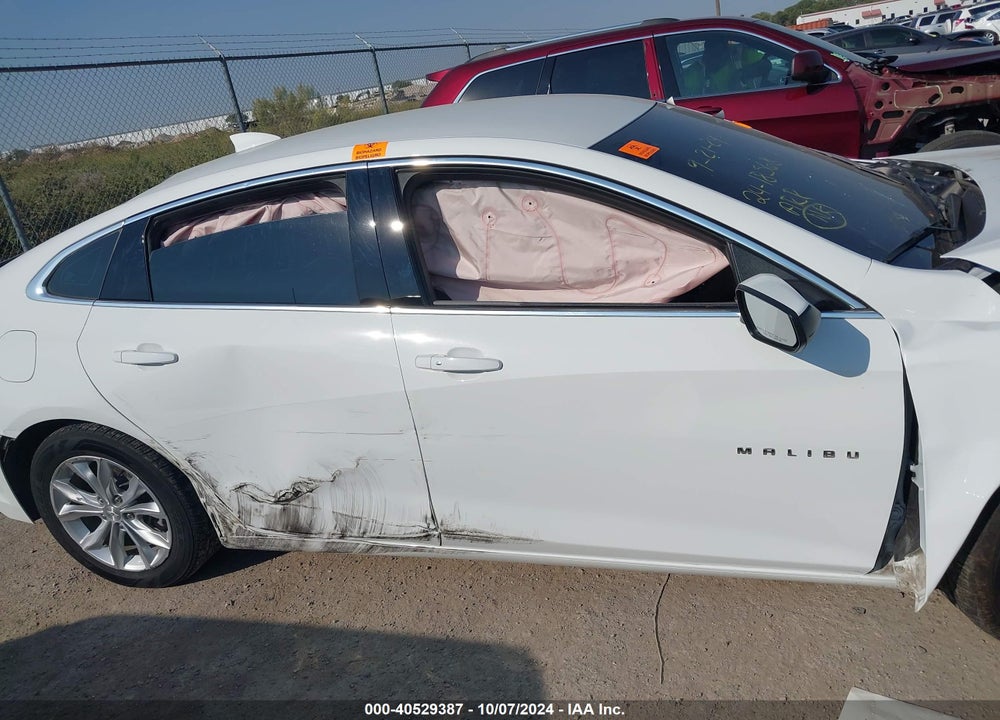 2022 CHEVROLET MALIBU FWD LT VIN: 1G1ZD5ST9NF126807