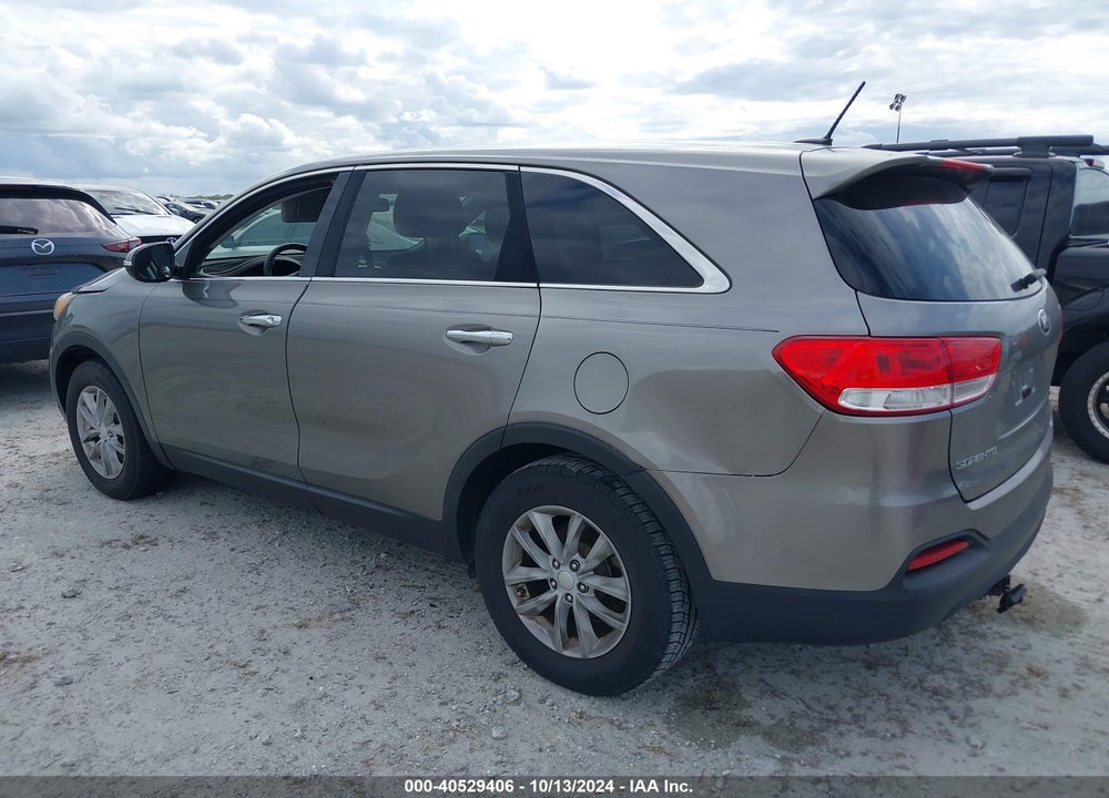 2016 KIA SORENTO 2.4L L VIN: 5XYPG4A30GG167313