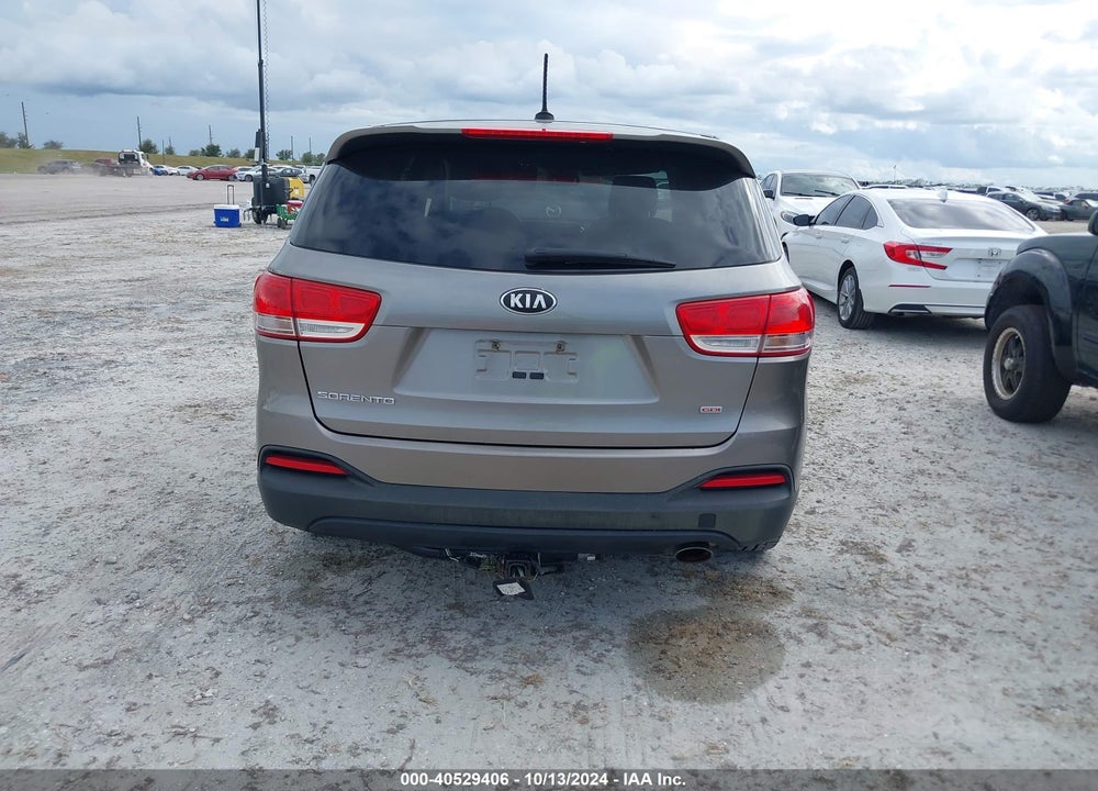 2016 KIA SORENTO 2.4L L VIN: 5XYPG4A30GG167313