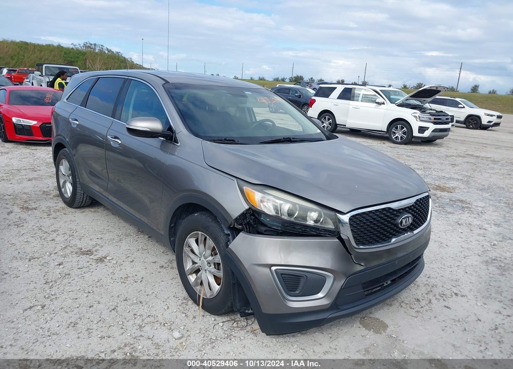 2016 KIA SORENTO 2.4L L VIN: 5XYPG4A30GG167313
