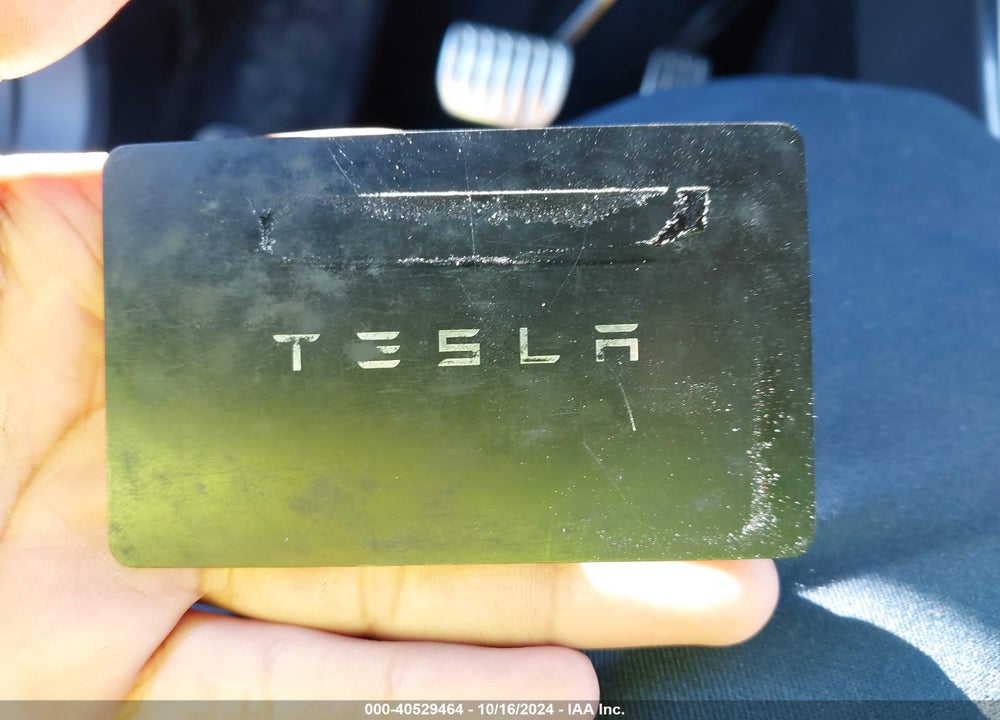 2022 TESLA MODEL X VIN: 7SAXCDE58NF364034