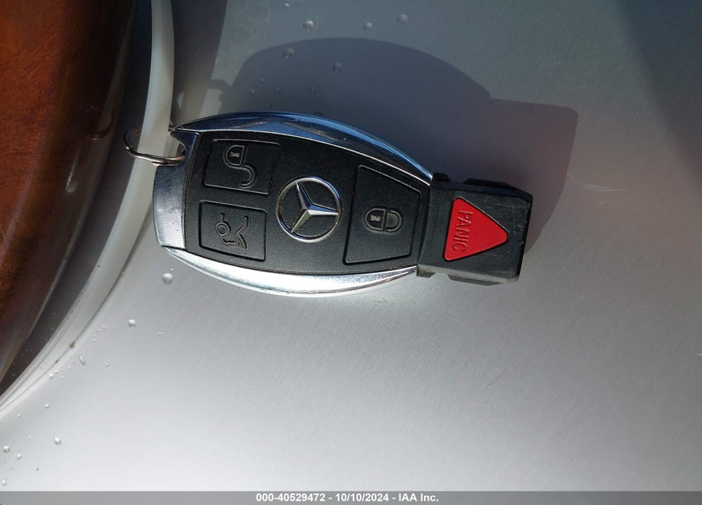 2011 MERCEDES-BENZ E 550 VIN: WDDKK7CF8BF075434