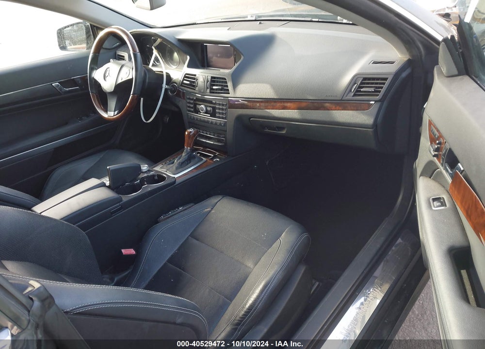 2011 MERCEDES-BENZ E 550 VIN: WDDKK7CF8BF075434