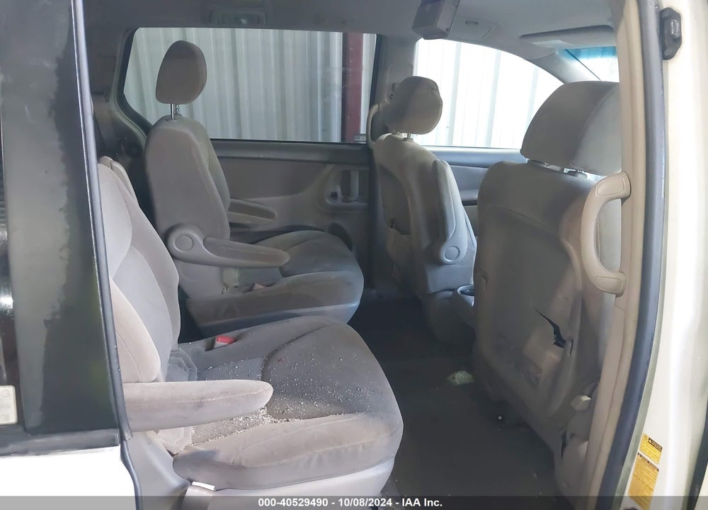 2004 TOYOTA SIENNA LE VIN: 5TDZA23C34S048388