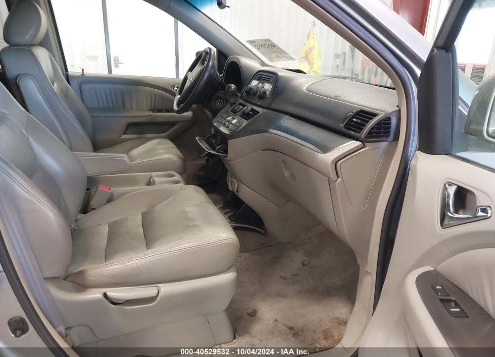 2005 HONDA ODYSSEY EX-L VIN: 5FNRL38605B033467