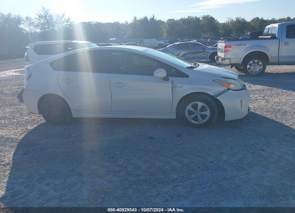 2015 TOYOTA PRIUS TWO VIN: JTDKN3DU2F0409389