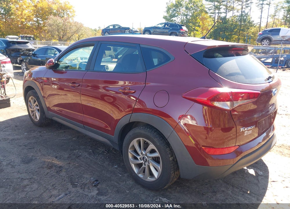 2018 HYUNDAI TUCSON SE VIN: KM8J2CA43JU766232