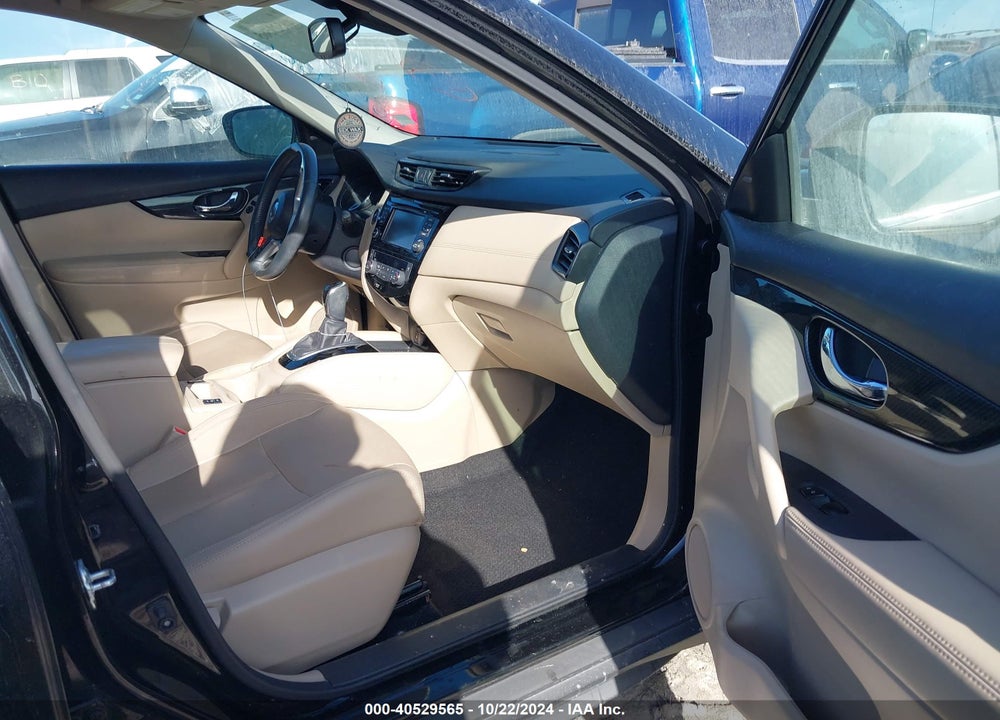2017 NISSAN ROGUE SL VIN: 5N1AT2MT9HC884392