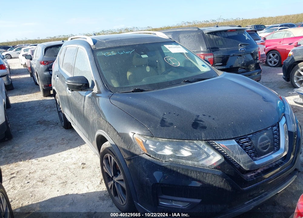 2017 NISSAN ROGUE SL VIN: 5N1AT2MT9HC884392