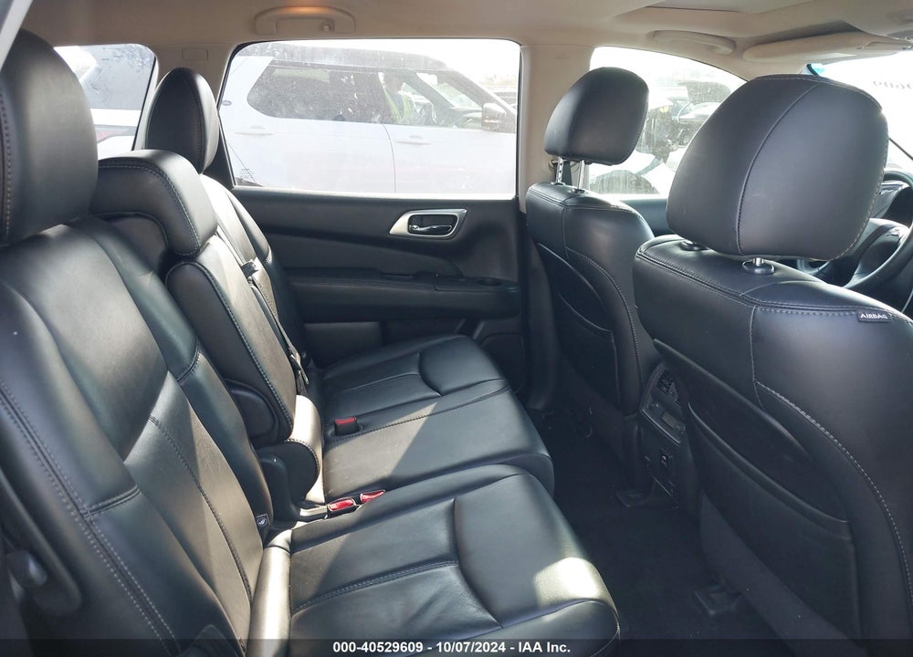 2015 NISSAN PATHFINDER SL VIN: 5N1AR2MN1FC612044