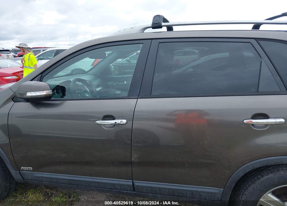 2013 KIA SORENTO EX V6 VIN: 5XYKUDA20DG371714