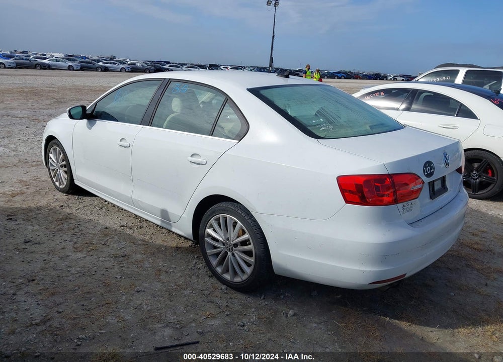 2014 VOLKSWAGEN JETTA 2.0L TDI VIN: 3VWLL7AJ7EM432932