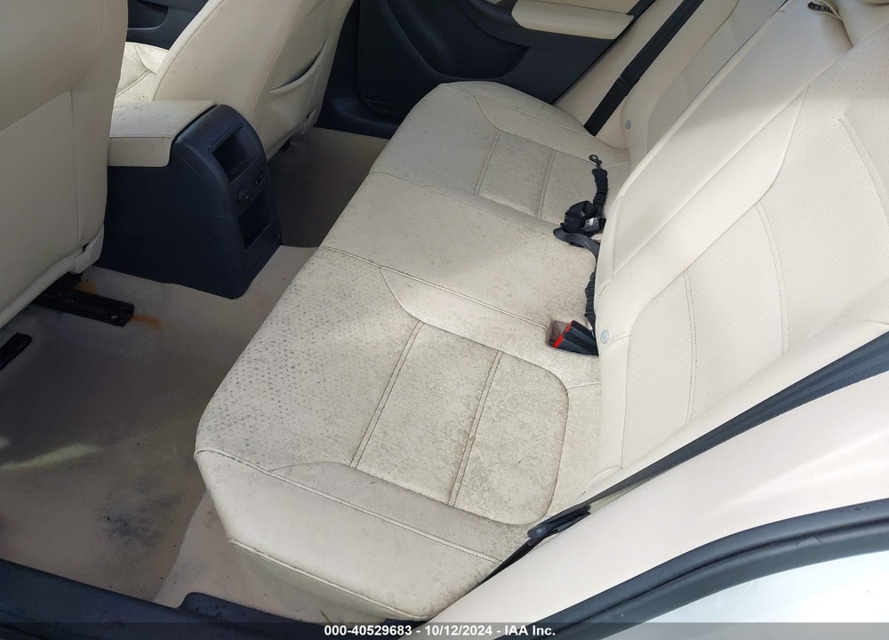 2014 VOLKSWAGEN JETTA 2.0L TDI VIN: 3VWLL7AJ7EM432932