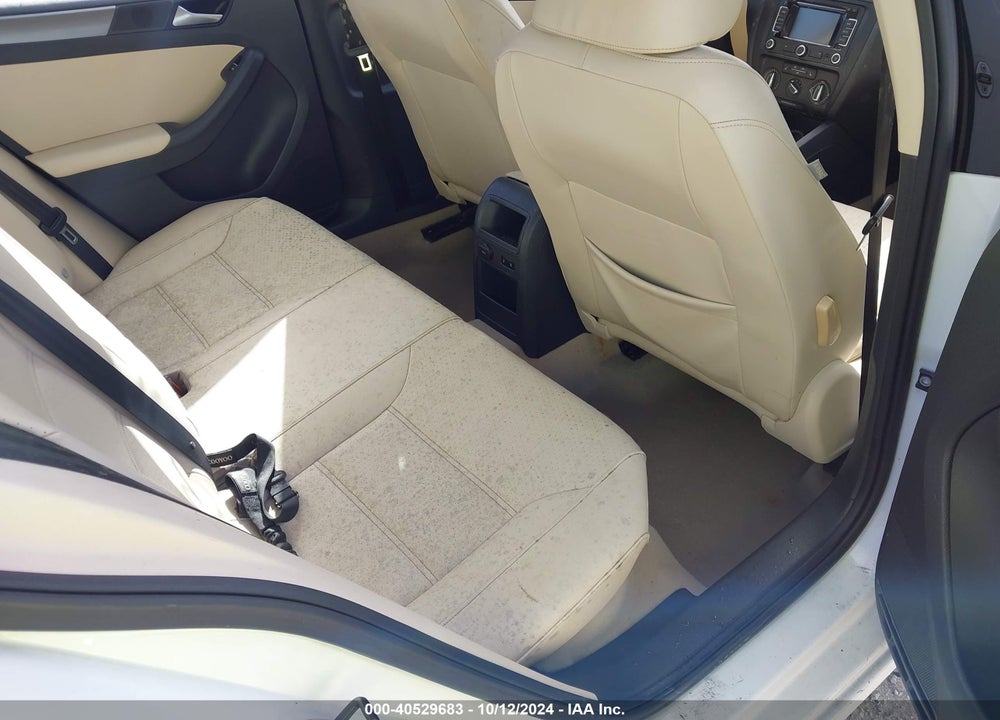 2014 VOLKSWAGEN JETTA 2.0L TDI VIN: 3VWLL7AJ7EM432932