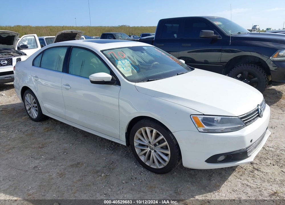 2014 VOLKSWAGEN JETTA 2.0L TDI VIN: 3VWLL7AJ7EM432932