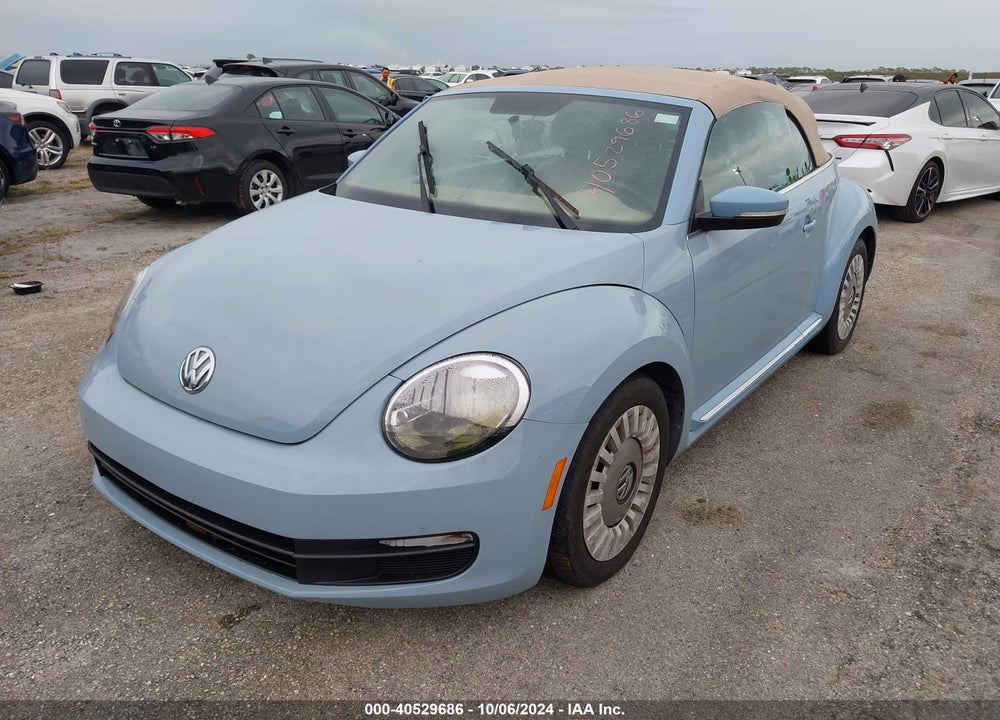 2014 VOLKSWAGEN BEETLE 2.5L VIN: 3VW5X7AT1EM800116