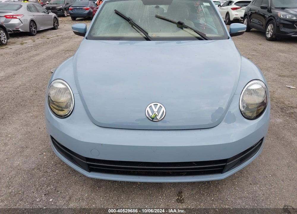 2014 VOLKSWAGEN BEETLE 2.5L VIN: 3VW5X7AT1EM800116