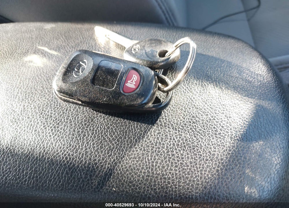 2012 HYUNDAI ELANTRA GLS VIN: 5NPDH4AE4CH103148