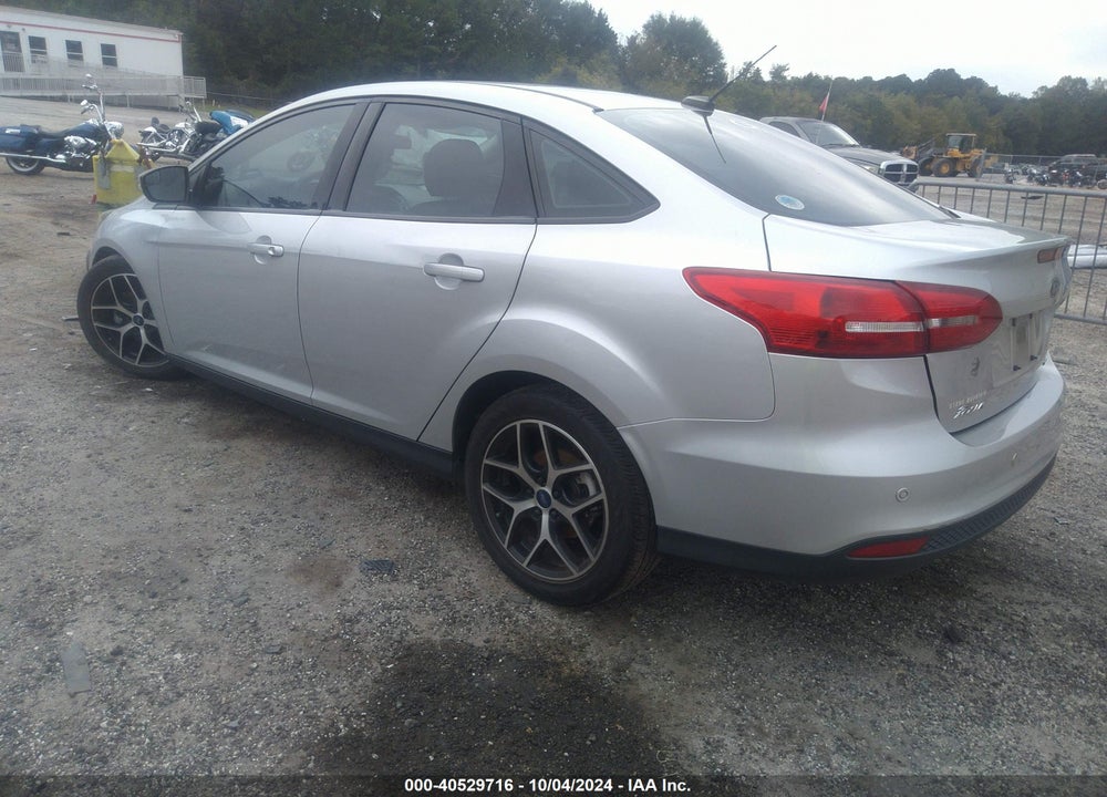 2017 FORD FOCUS SEL VIN: 1FADP3H20HL240962
