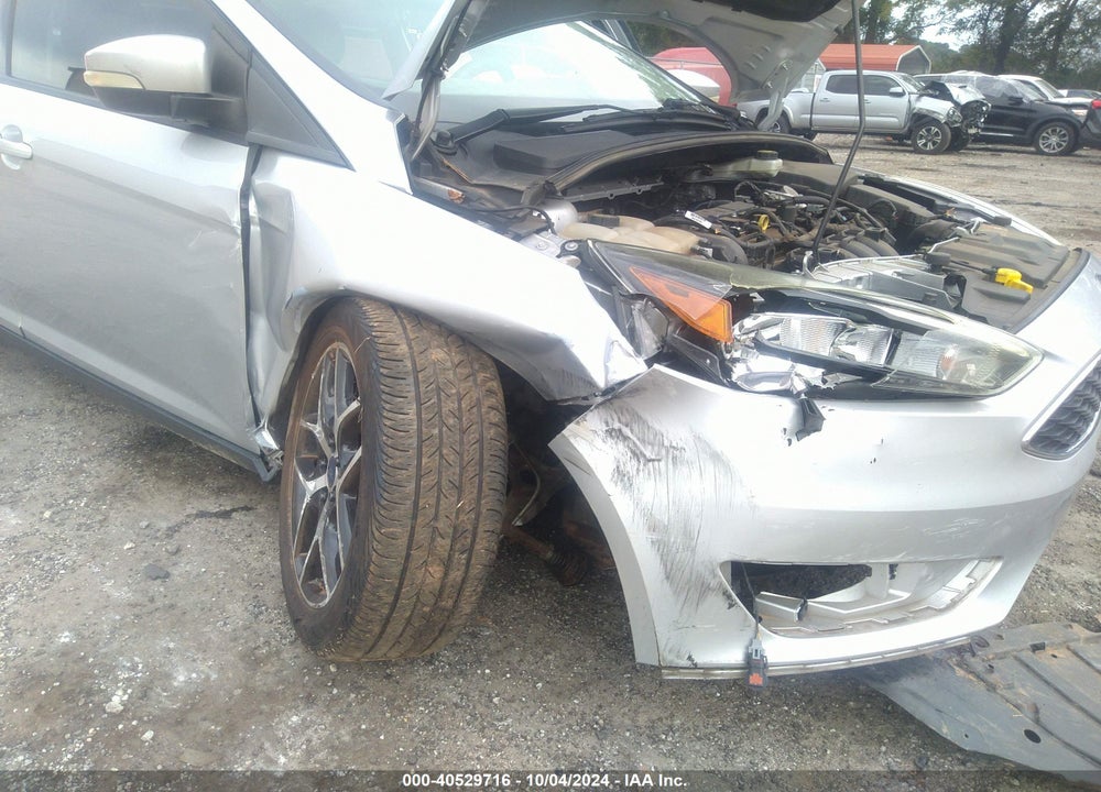 2017 FORD FOCUS SEL VIN: 1FADP3H20HL240962
