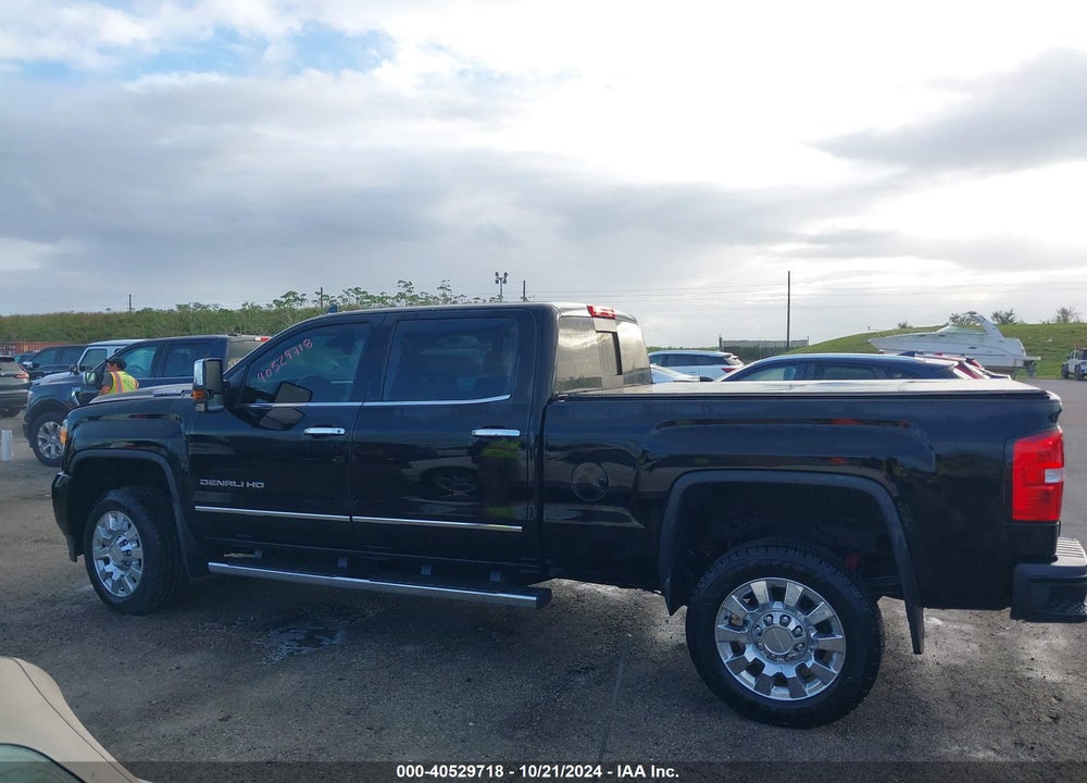 2017 GMC SIERRA 2500HD DENALI VIN: 1GT12UEY2HF154500