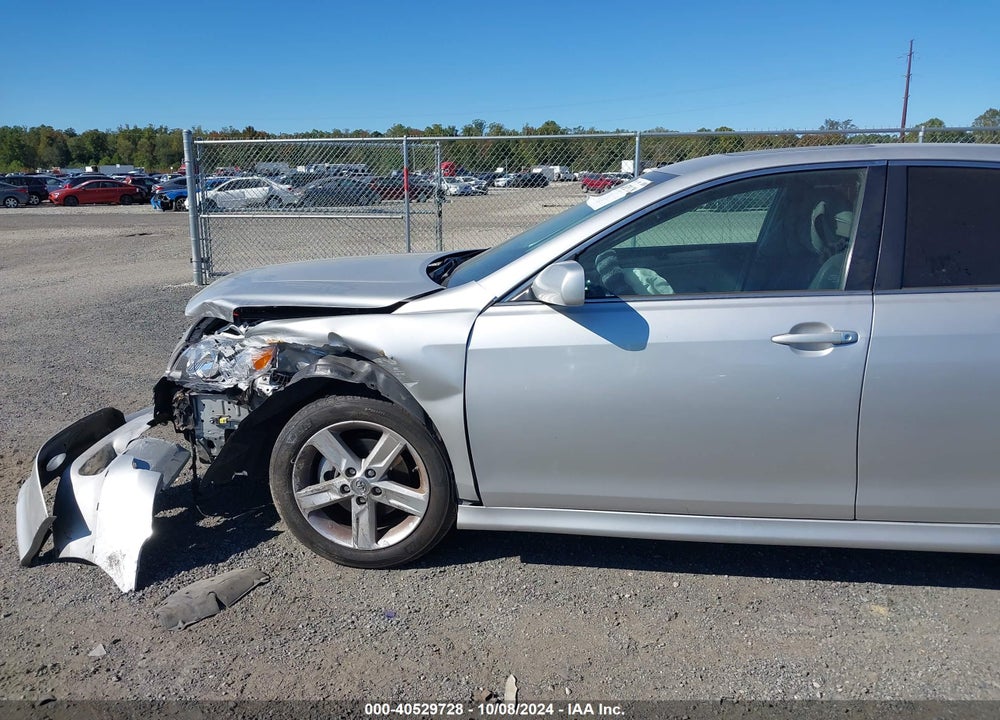 2011 TOYOTA CAMRY SE VIN: 4T1BF3EK2BU129240
